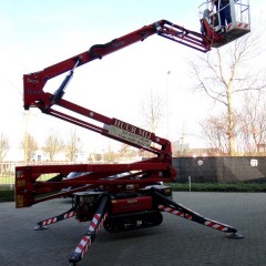 Rode En Blauwe Hoogtewerker 47